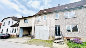 Einzigartiges Immobilien-Ensemble: Zwei Wohnhäuser MFH + EFH mit Halle auf ca. 5.300 m² Grundstück 34399 Wesertal, Einfamilienhaus